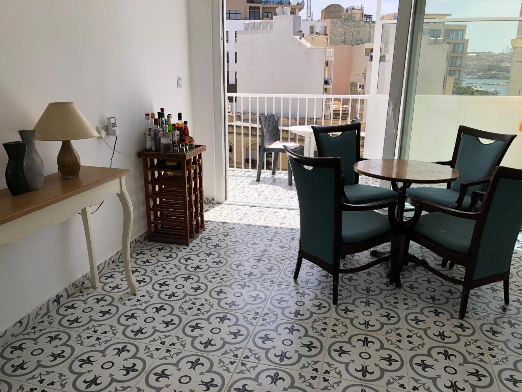 Lee House (Adults Only) Hotel Sliema Room photo